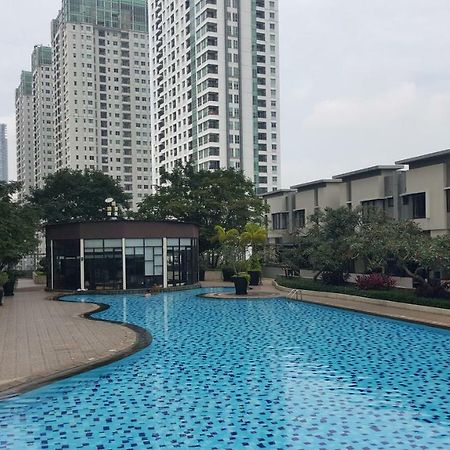 Sudirman Thamrin 87M Pool View Apartment Jakarta Luaran gambar
