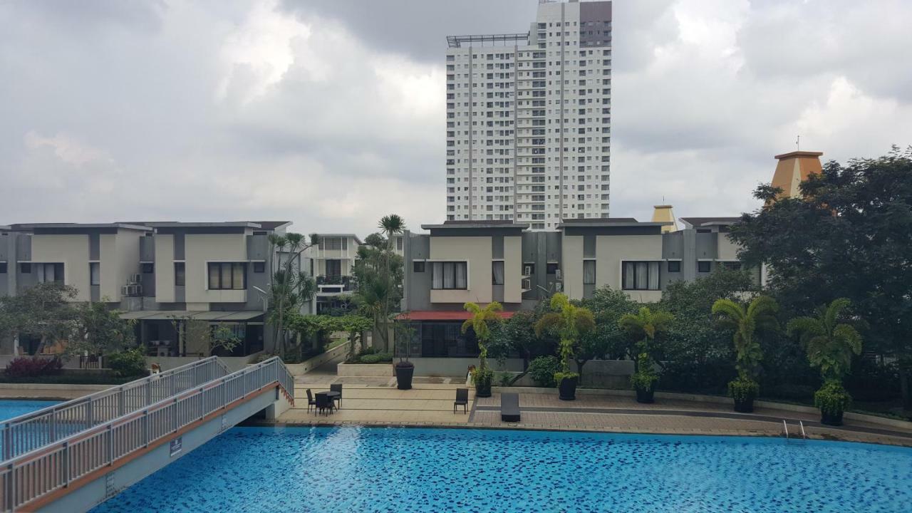 Sudirman Thamrin 87M Pool View Apartment Jakarta Luaran gambar