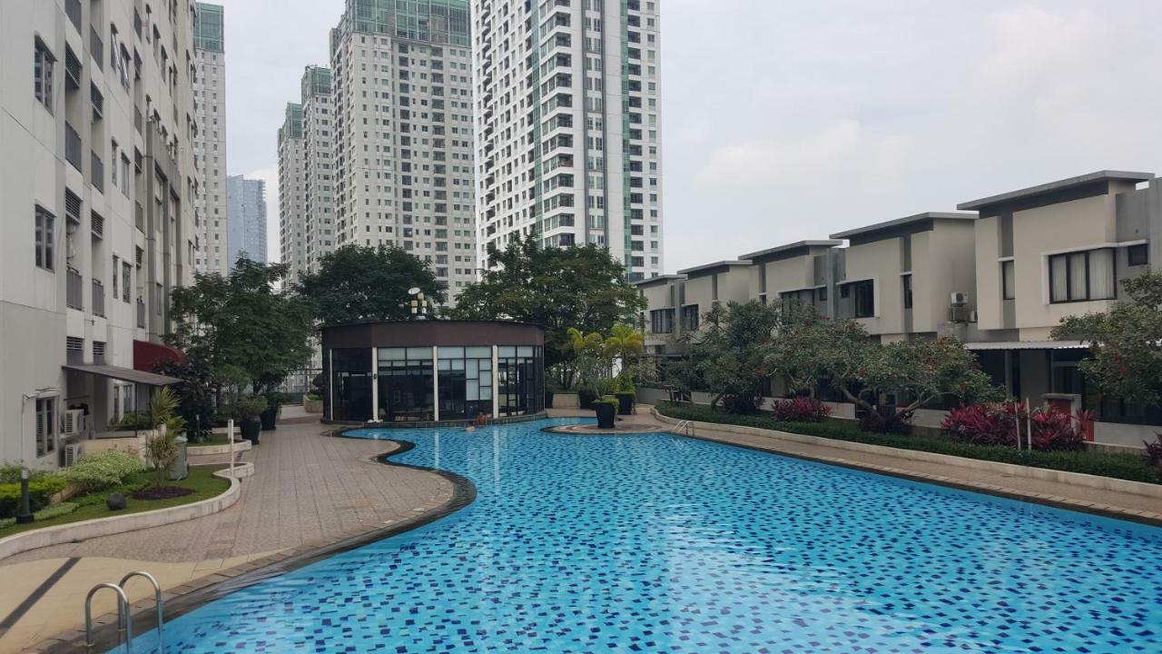 Sudirman Thamrin 87M Pool View Apartment Jakarta Luaran gambar